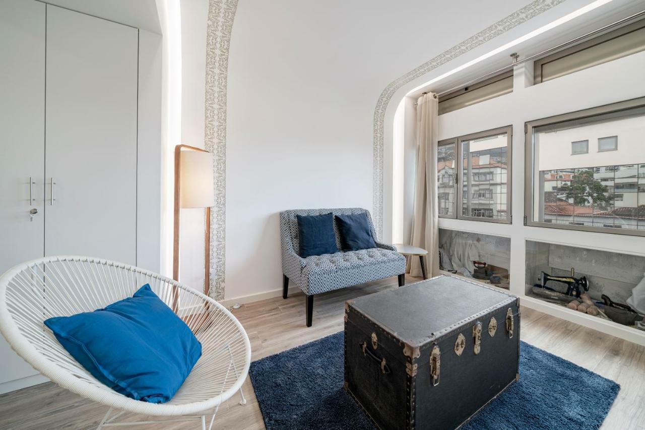 Drapes Design Apartments By An Island Apart 푼샬 외부 사진