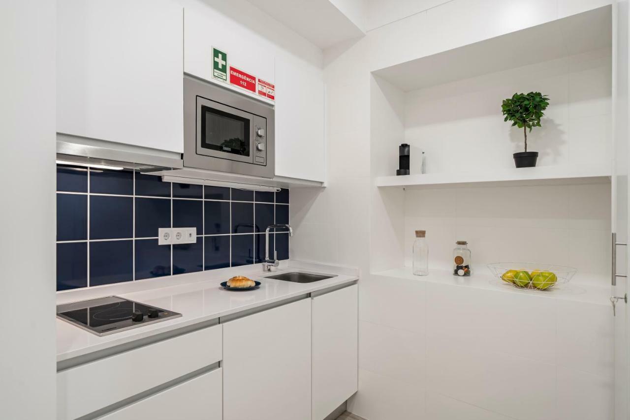 Drapes Design Apartments By An Island Apart 푼샬 외부 사진