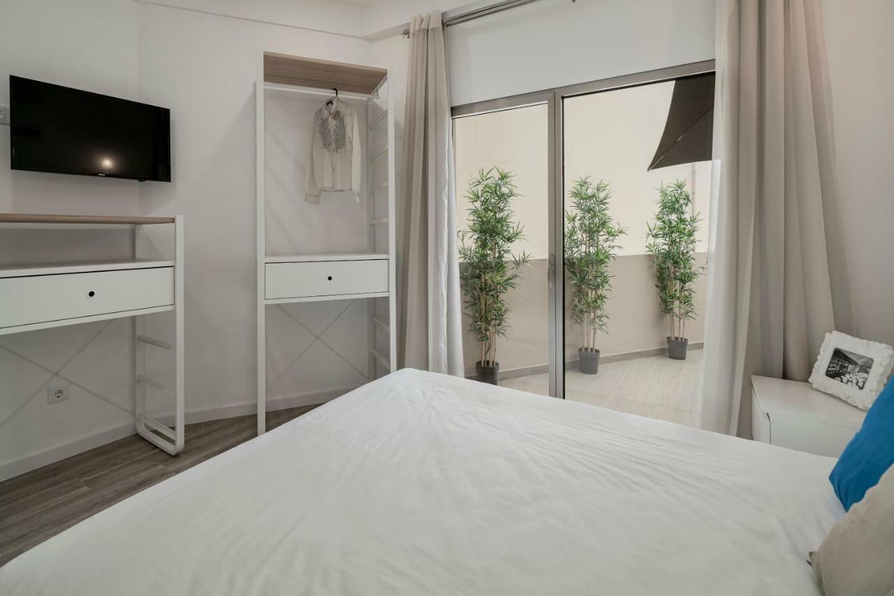 Drapes Design Apartments By An Island Apart 푼샬 외부 사진