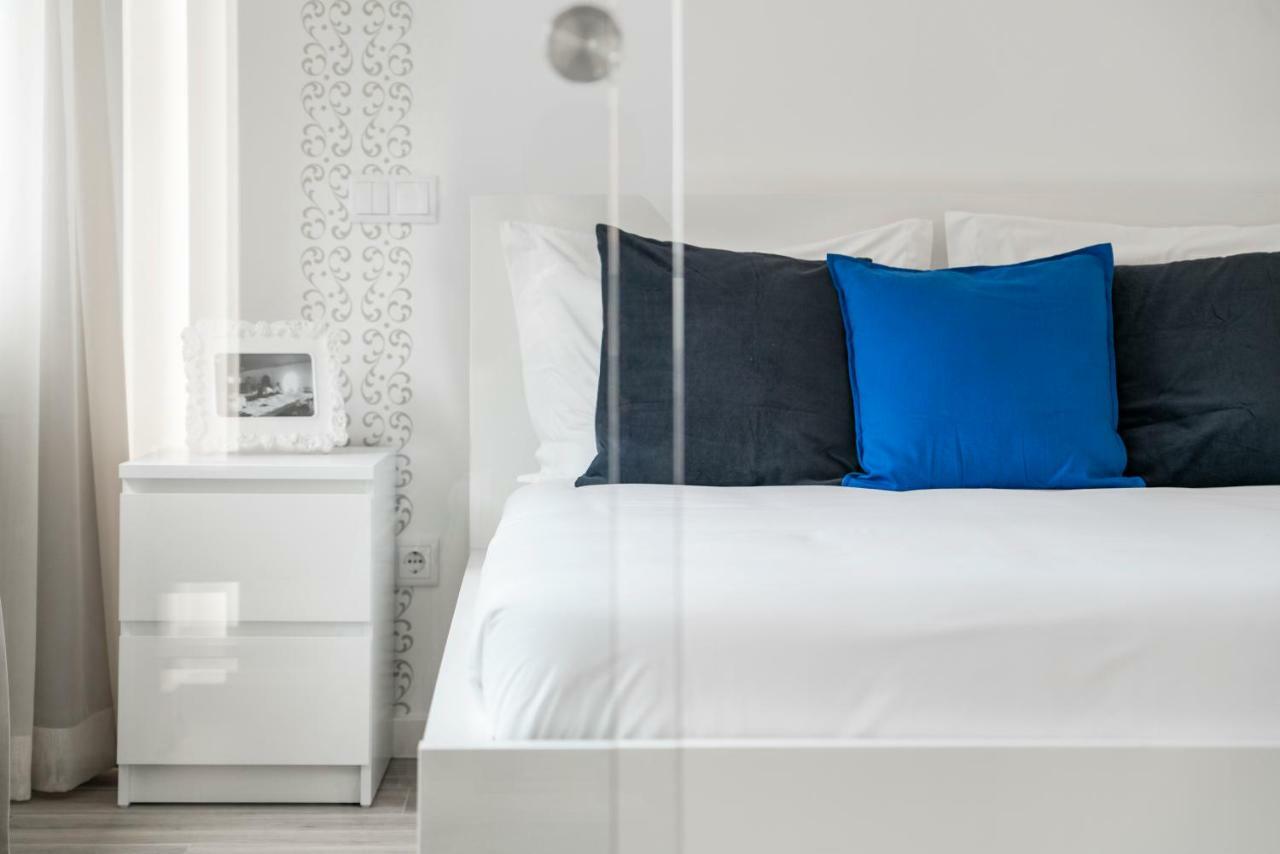 Drapes Design Apartments By An Island Apart 푼샬 외부 사진